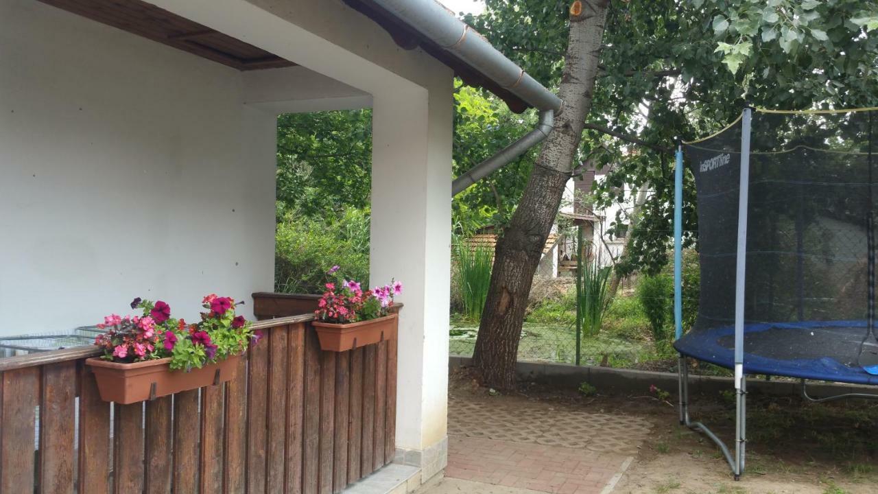 ホテル Elo Tisza Vendeghaz Nagykoru エクステリア 写真